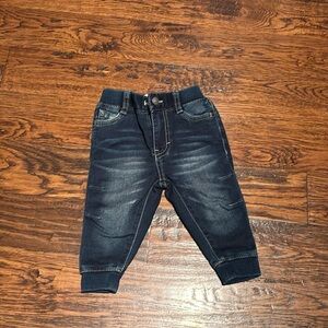 Baby Levi’s knit joggers denim style, size 9 monthhs. Excellent used condition